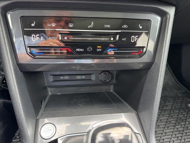 Photo of 2022 Pure White Volkswagen Tiguan