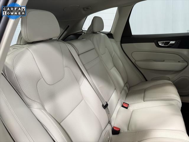 Photo of 2020 Denim Blue Metallic Volvo XC60