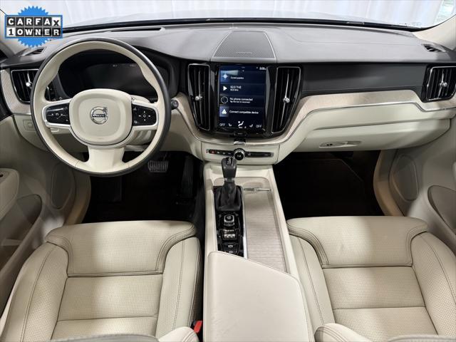 Photo of 2020 Denim Blue Metallic Volvo XC60