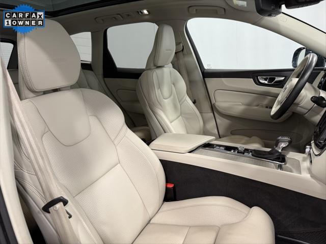 Photo of 2020 Denim Blue Metallic Volvo XC60