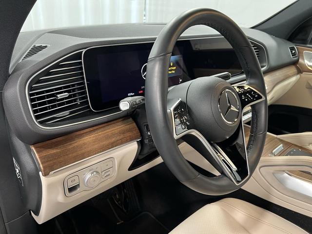 Photo of 2025 Polar White Mercedes-Benz GLE 350