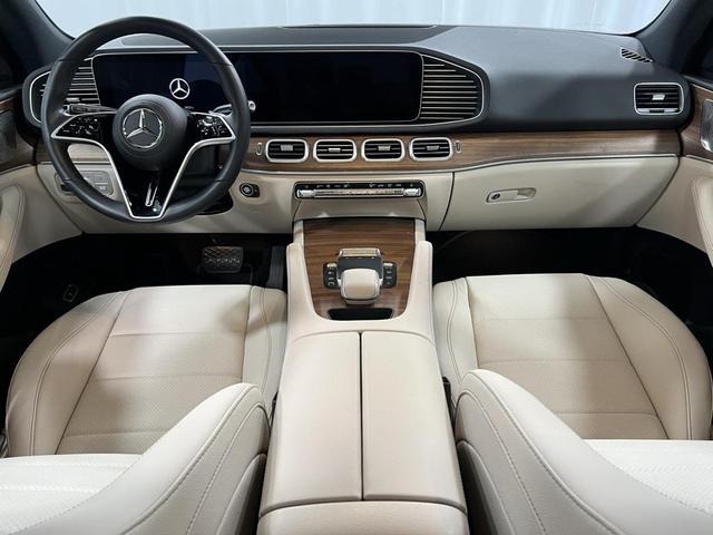 Photo of 2025 Polar White Mercedes-Benz GLE 350