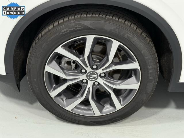 Photo of 2023 Platinum White Pearl Acura MDX
