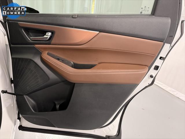 Photo of 2023 Platinum White Pearl Acura MDX