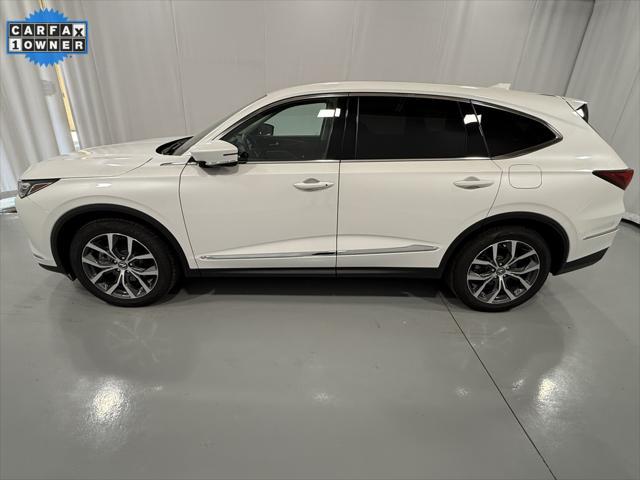 Photo of 2023 Platinum White Pearl Acura MDX