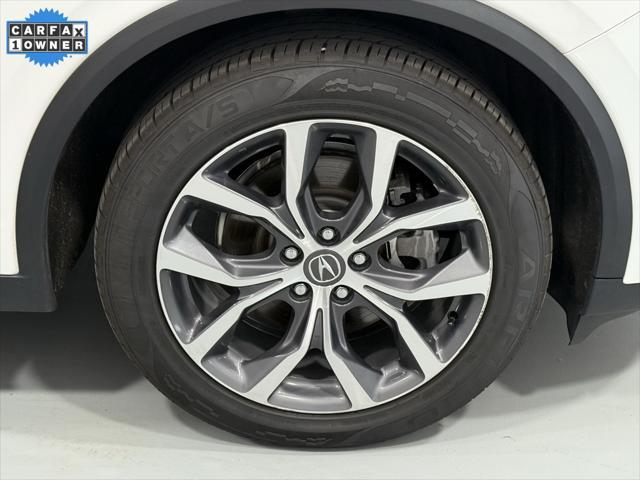 Photo of 2023 Platinum White Pearl Acura MDX