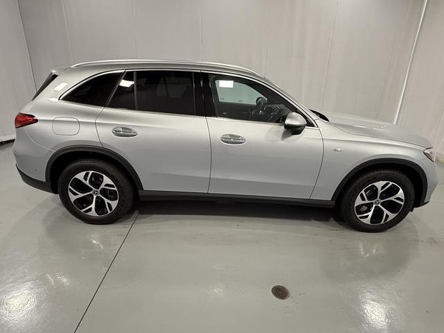 Photo of 2025 Silver Metallic Mercedes-Benz GLC 350e