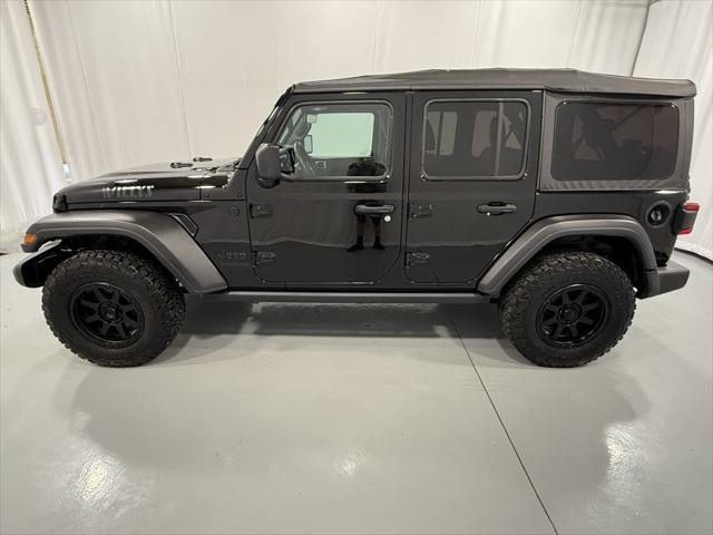 Photo of 2021 Black Clearcoat Jeep Wrangler
