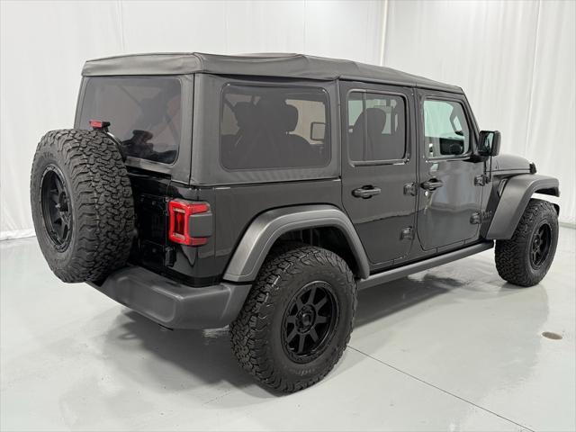 Photo of 2021 Black Clearcoat Jeep Wrangler