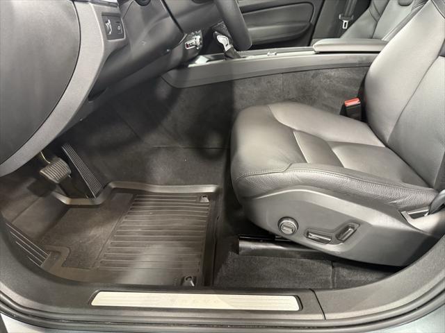 Photo of 2020 Osmium Gray Metallic Volvo XC60