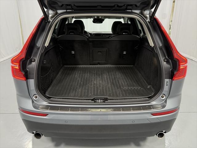Photo of 2020 Osmium Gray Metallic Volvo XC60