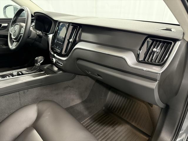 Photo of 2020 Osmium Gray Metallic Volvo XC60