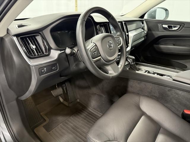 Photo of 2020 Osmium Gray Metallic Volvo XC60