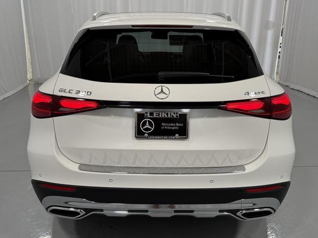 Photo of 2025 Polar White Mercedes-Benz GLC 300