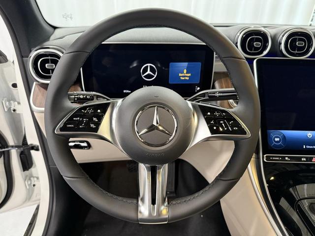 Photo of 2025 Polar White Mercedes-Benz GLC 300