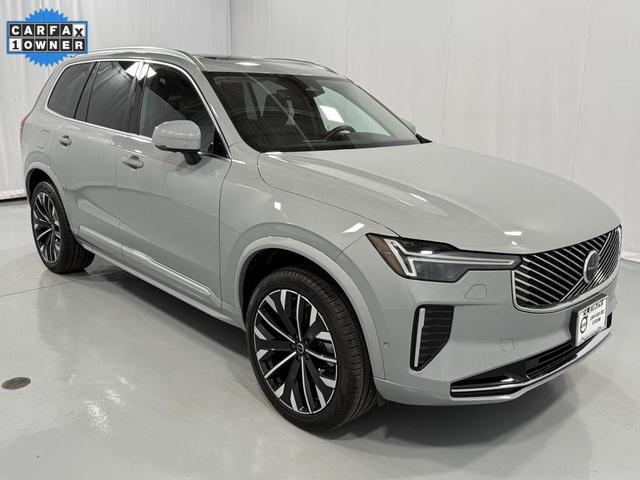Photo of 2025 Vapour Grey Metallic Volvo XC90