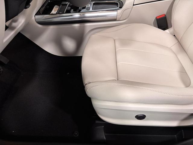 Photo of 2026 Black Mercedes-Benz GLA 250