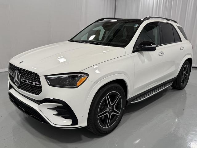 Photo of 2026 Polar White Mercedes-Benz GLE 450