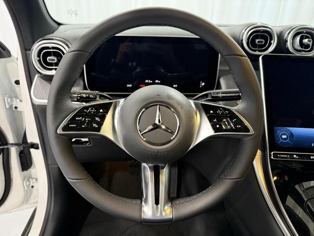 Photo of 2026 Polar White Mercedes-Benz GLC 300