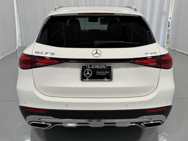 Photo of 2026 Polar White Mercedes-Benz GLC 300