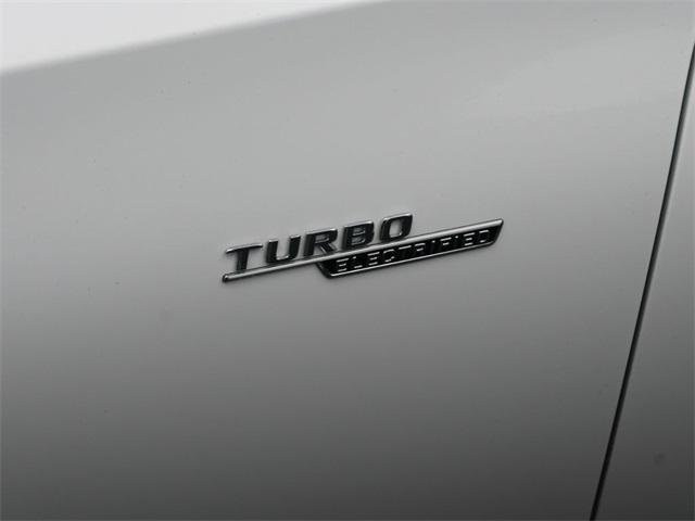 Photo of 2025 Polar White Mercedes-Benz AMG C 43