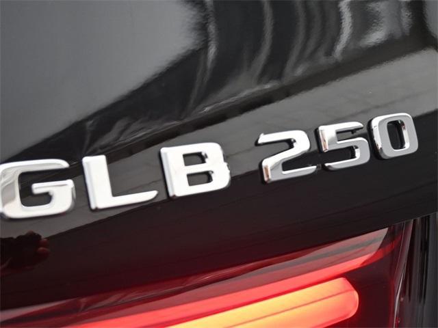 Photo of 2024 Black Mercedes-Benz GLB 250