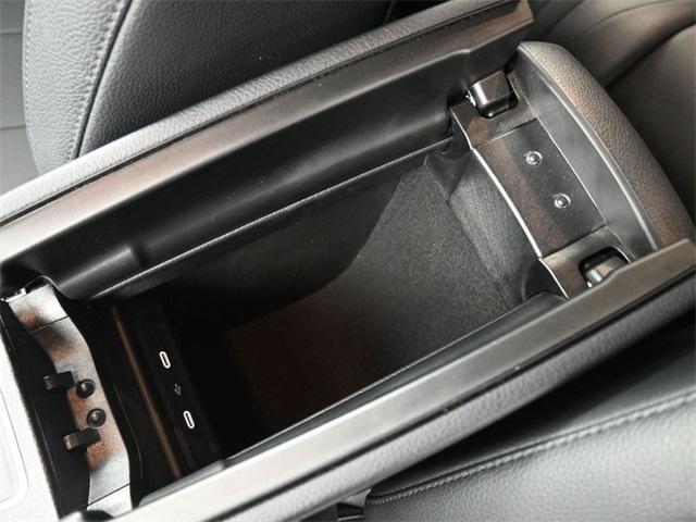 Photo of 2024 Black Mercedes-Benz GLB 250