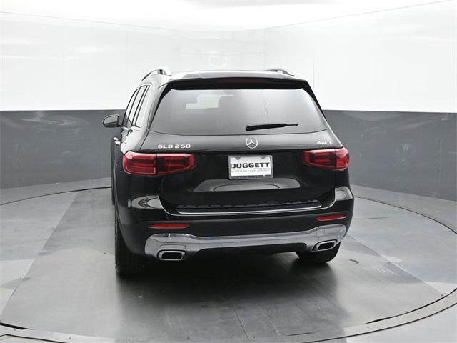 Photo of 2024 Black Mercedes-Benz GLB 250