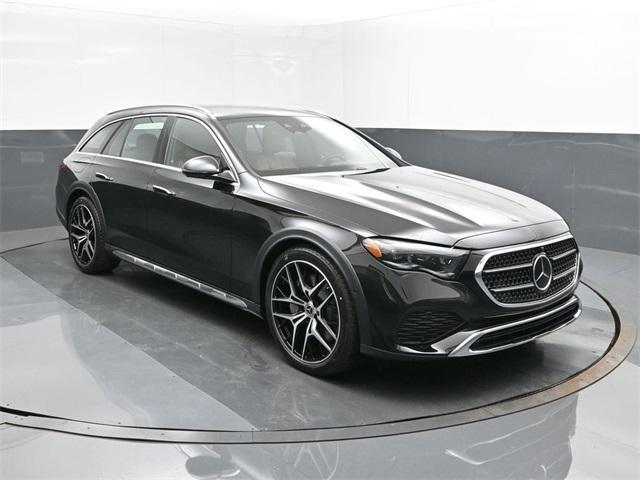 Photo of 2025 Obsidian Black Metallic Mercedes-Benz E-Class