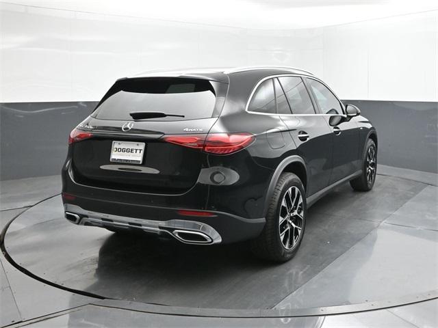 Photo of 2025 Black Mercedes-Benz GLC 350e