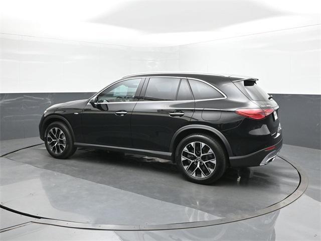 Photo of 2025 Black Mercedes-Benz GLC 350e