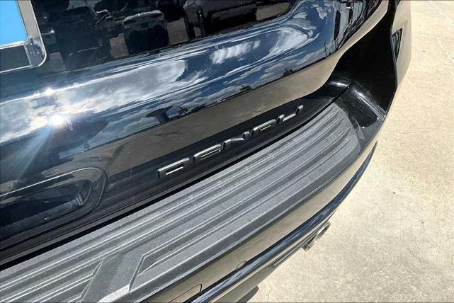 Photo of 2022 Onyx Black GMC Yukon