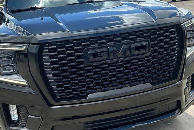 Photo of 2022 Onyx Black GMC Yukon