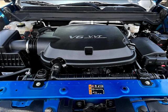 Photo of 2022 Bright Blue Metallic Chevrolet Colorado