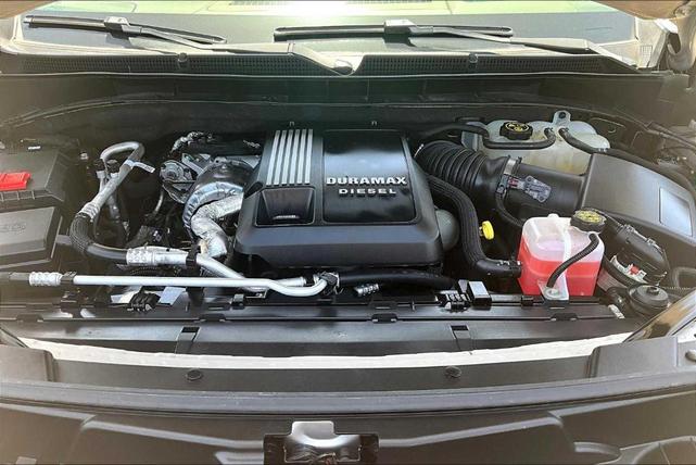 Photo of 2022 Beige Pearl Metallic GMC Yukon XL
