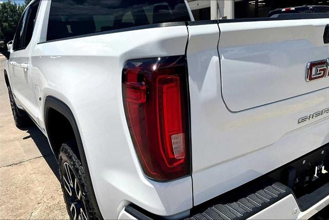 Photo of 2023 Summit White GMC Sierra 1500