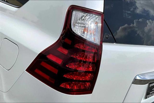 Photo of 2022 Starfire Pearl Lexus GX 460