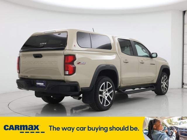 Photo of 2024 Tan Chevrolet Colorado