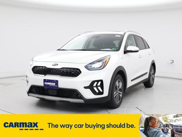 Photo of 2020 White Kia Niro Plug-In Hybrid