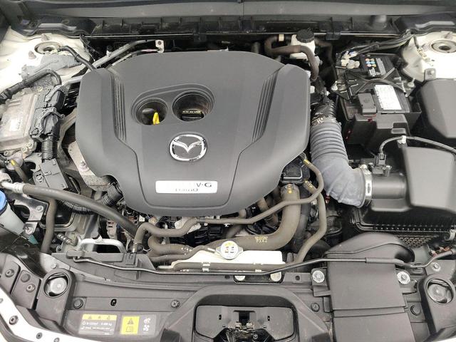 Photo of 2022 White Mazda CX-30