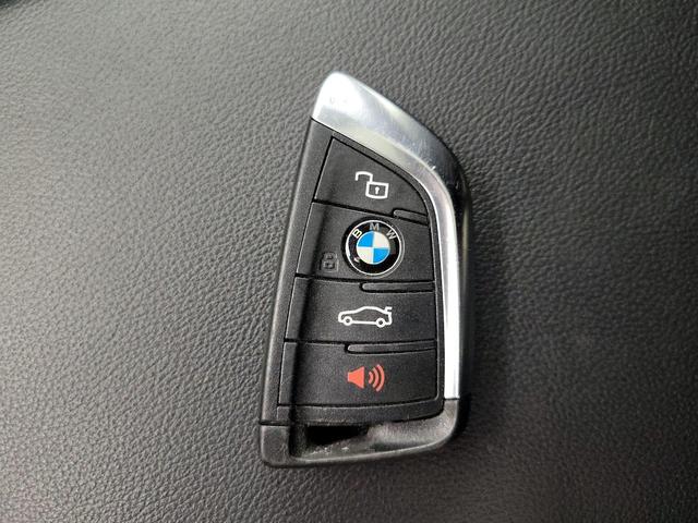 Photo of 2022 Gray BMW X3