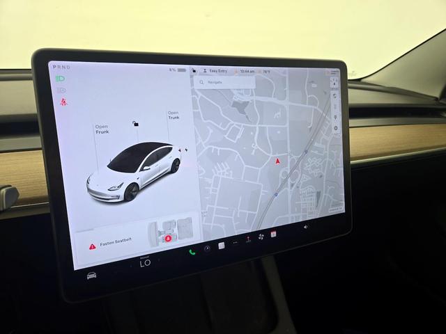Photo of 2021 White Tesla Model 3