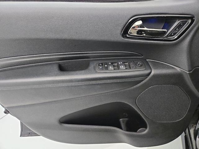 Photo of 2022 Black Dodge Durango