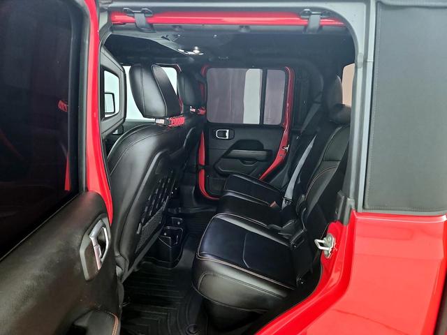 Photo of 2020 Red Jeep Gladiator