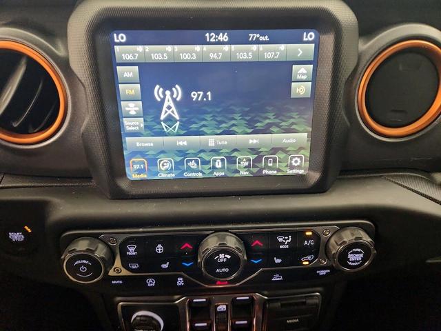Photo of 2020 Red Jeep Gladiator