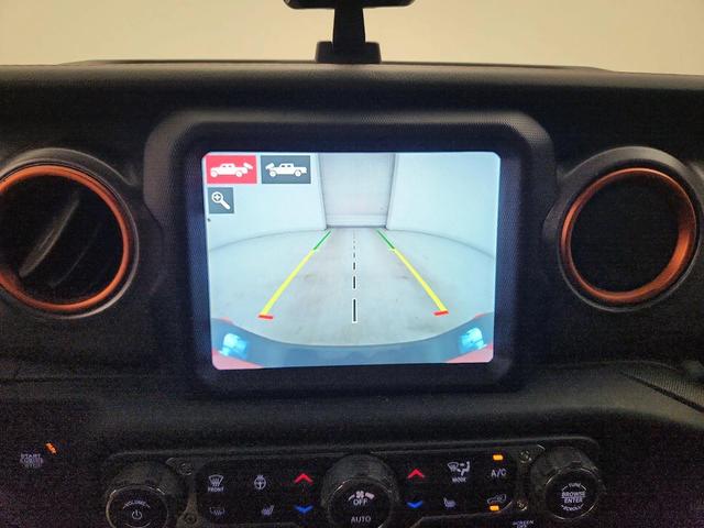 Photo of 2020 Red Jeep Gladiator