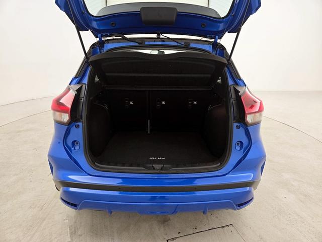 Photo of 2024 Blue Nissan Kicks