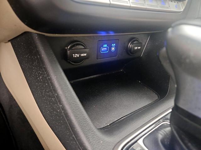 Photo of 2018 White Hyundai SONATA