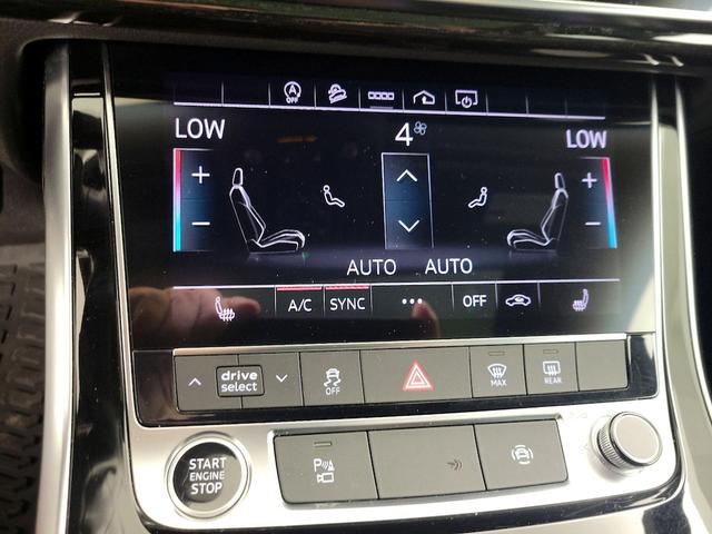 Photo of 2021 White Audi Q7