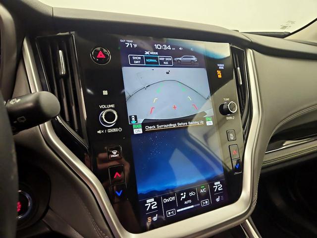 Photo of 2020 White Subaru Outback